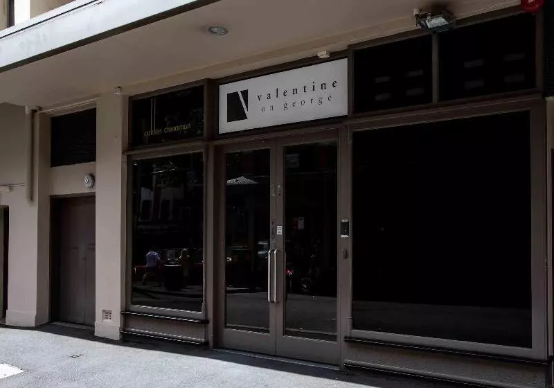 Hotel Valentine On George