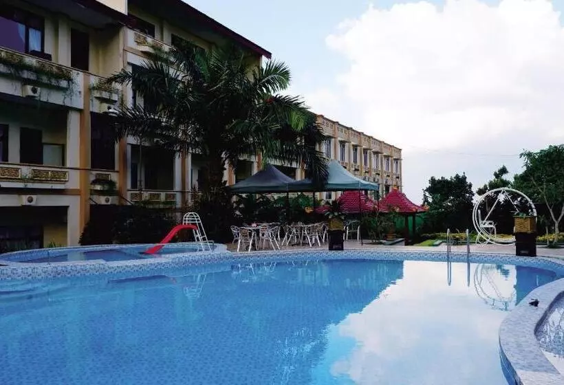 Zamzam Hotel And Resort