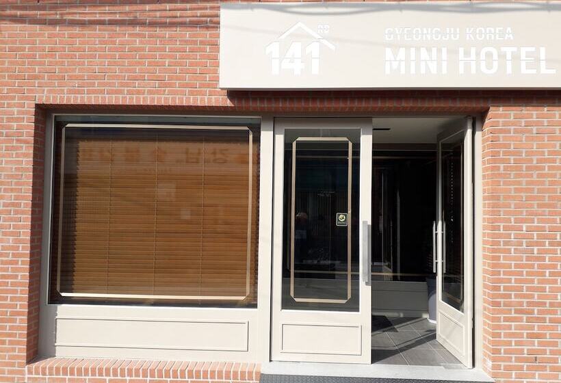 Motel Mini Hotel 141