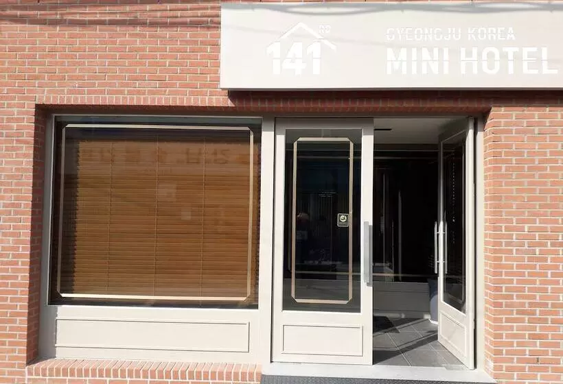 Motel Mini Hotel 141