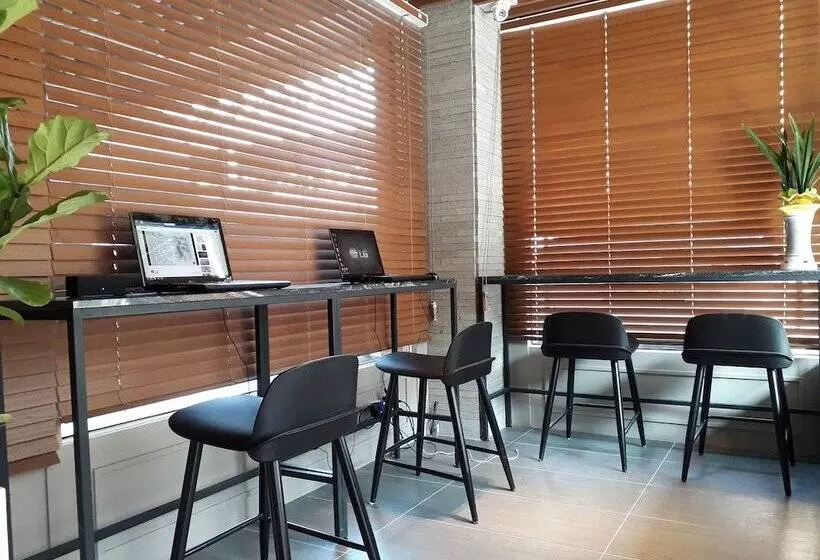 Motel Mini Hotel 141