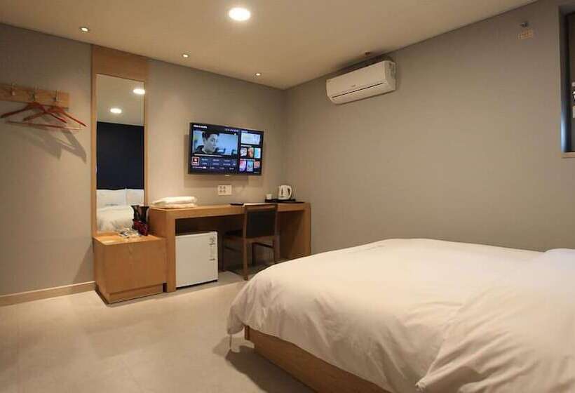 Motel Mini Hotel 141