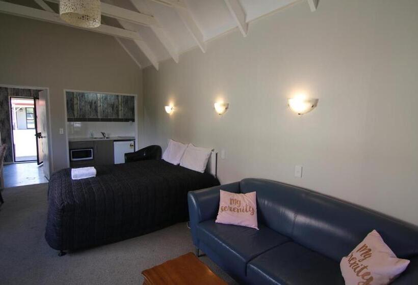 Motel Apex On Fenton