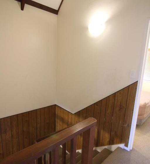 Motel Apex On Fenton