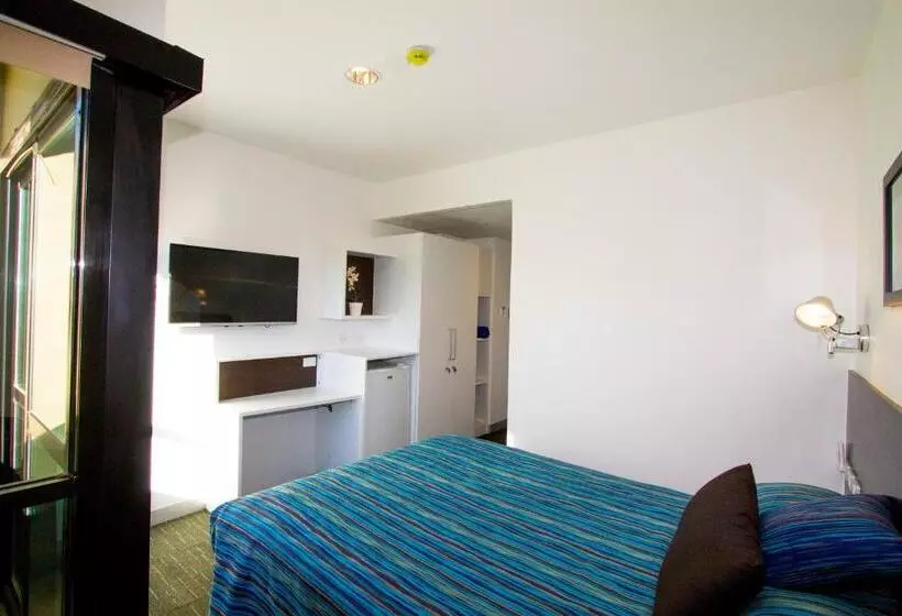 مُتل The Landing Port Hedland