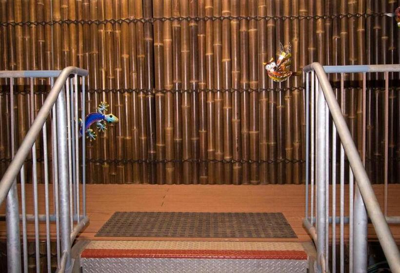 فندق على الطريق The Landing Port Hedland