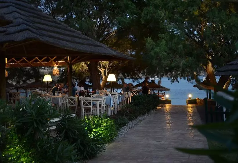 Porto Koundouros Beach And Villas