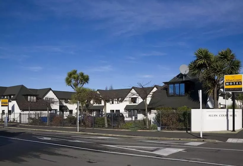 Allan Court Motel