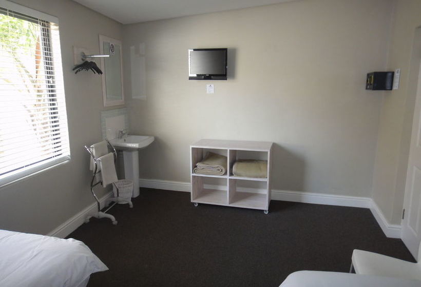 Ashanti Backpackers Green Point Hostel