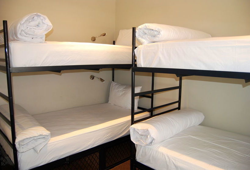 Ashanti Backpackers Green Point Hostel