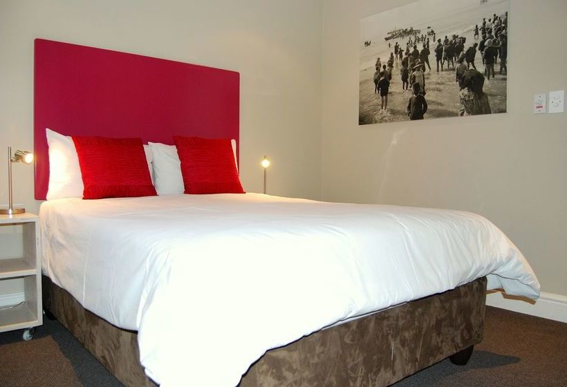 Ashanti Backpackers Green Point Hostel