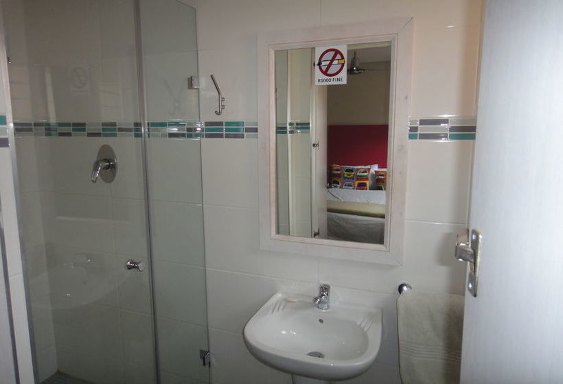 Ashanti Backpackers Green Point Hostel