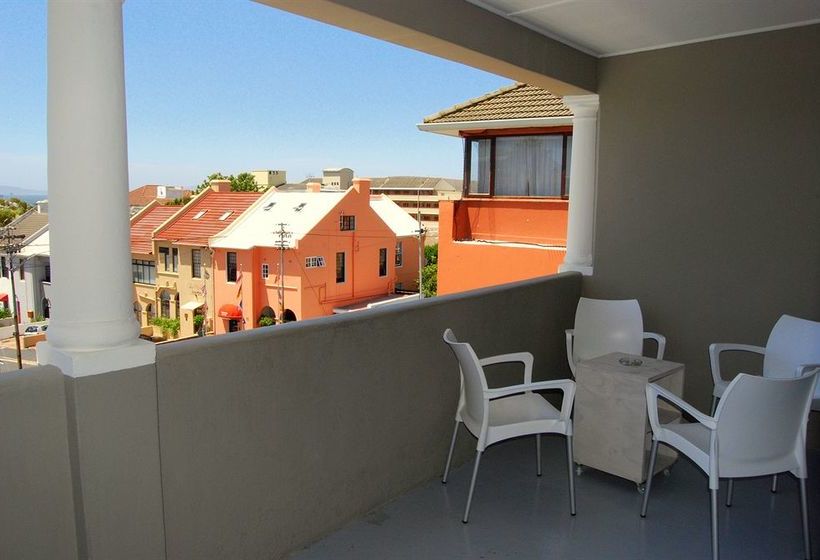 Ashanti Backpackers Green Point Hostel