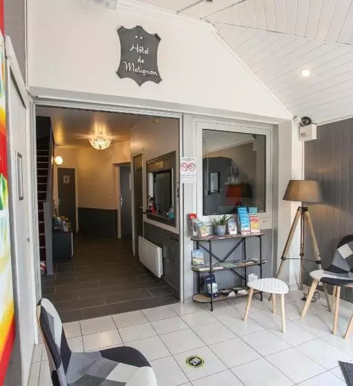 Отель Contact Hôtel De Matignon Restaurant Le Emlo