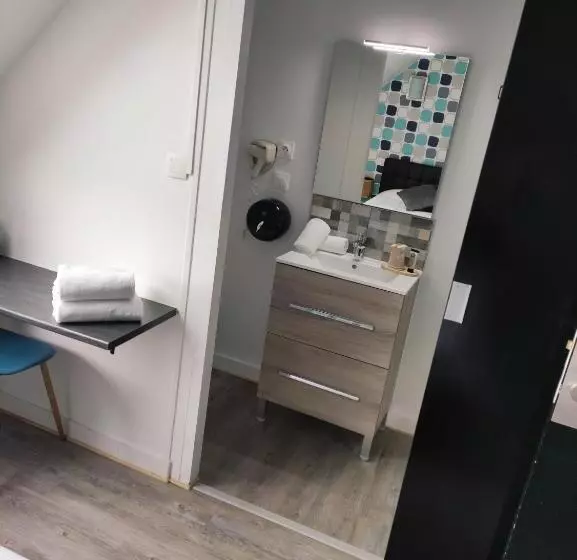 فندق Contact Hôtel De Matignon Restaurant Le Emlo