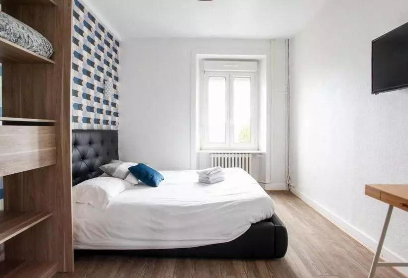 ホテル Contact Hôtel De Matignon Restaurant Le Emlo