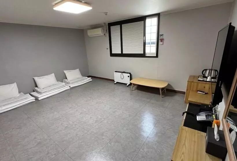 酒店 Donghae Gloria Tourist