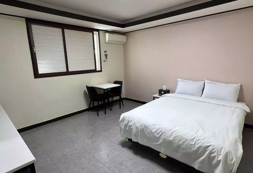 酒店 Donghae Gloria Tourist