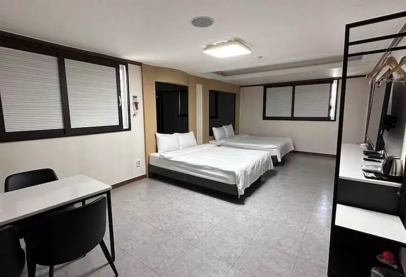 酒店 Donghae Gloria Tourist