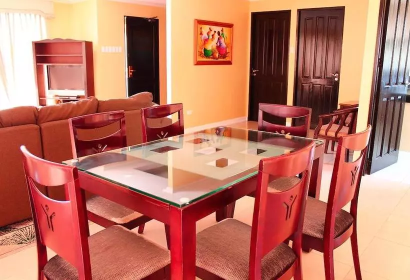 هتل Iloilo Business