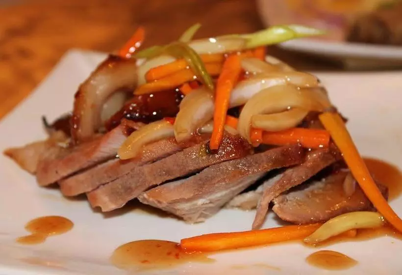 هتل Iloilo Business