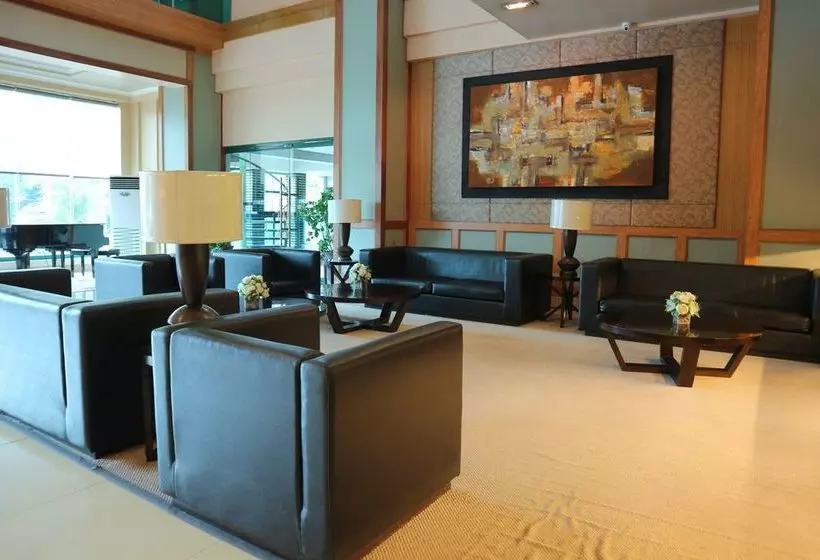 هتل Iloilo Business