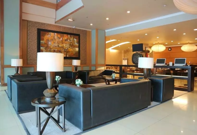 هتل Iloilo Business