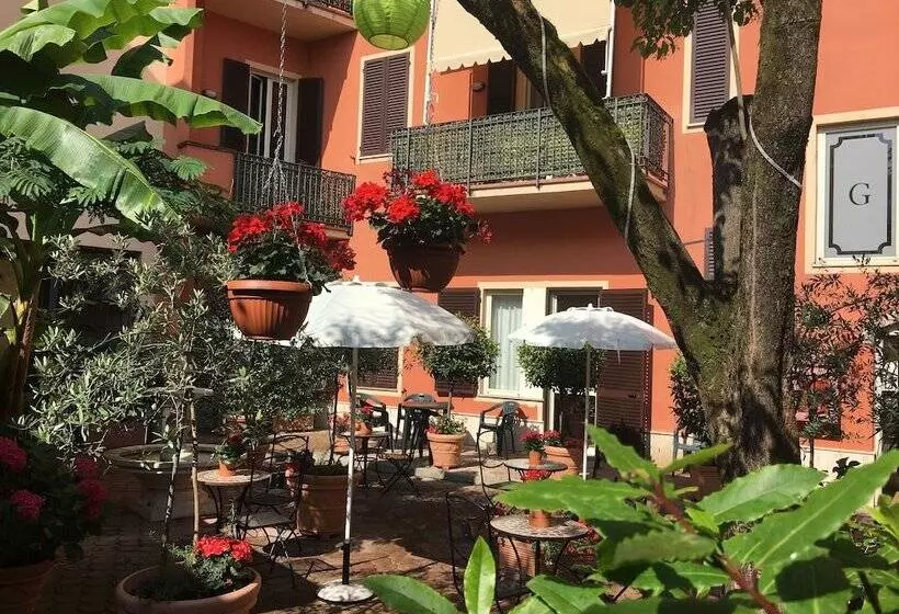هتل Residence Gloria