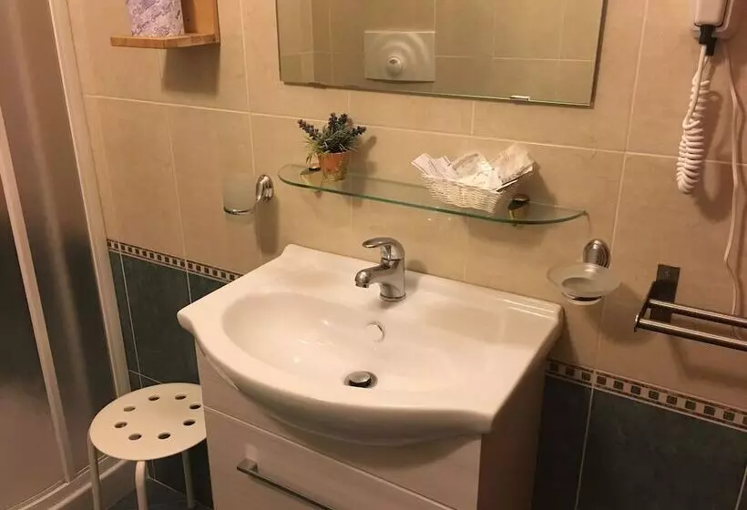 هتل Residence Gloria