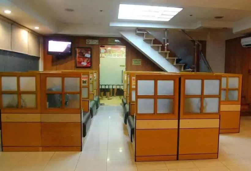 ホテル Sogo   Quezon Avenue