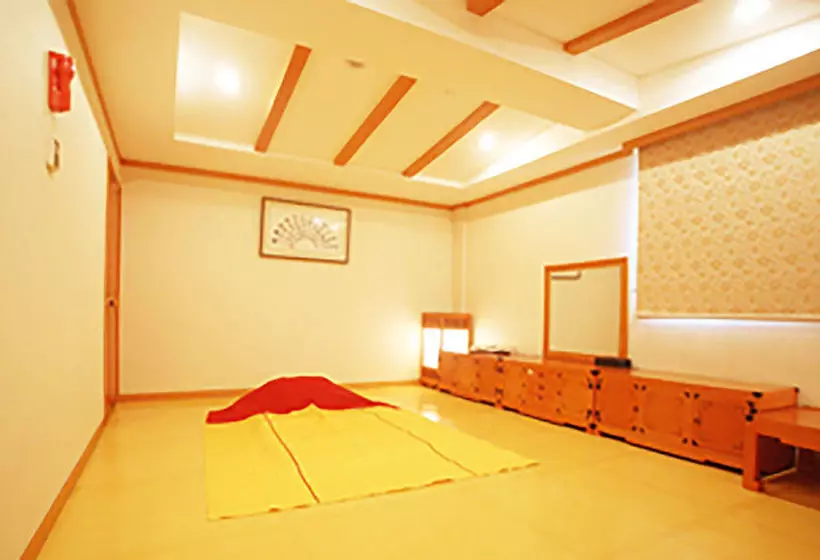 Отель Suncheon Royal Tourist