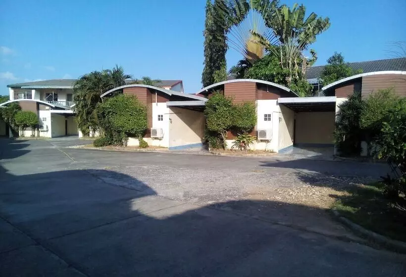 هتل Sutha Garden Resort Hat Yai