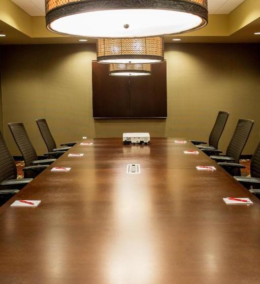 فندق Teddy's Residential Suites Watford City