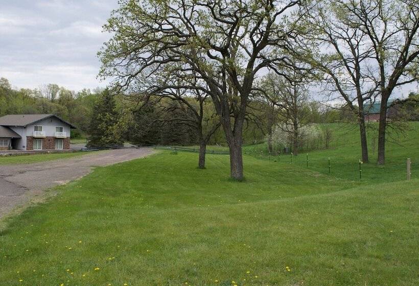 מוטל Amerivu Inn & Suites   St Croix Falls