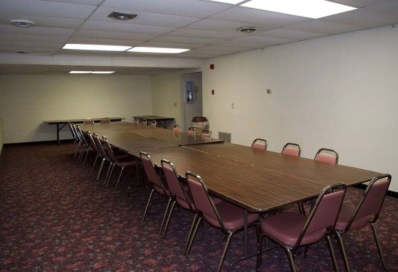 מוטל Amerivu Inn & Suites   St Croix Falls