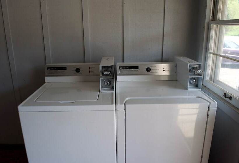 מוטל Amerivu Inn & Suites   St Croix Falls