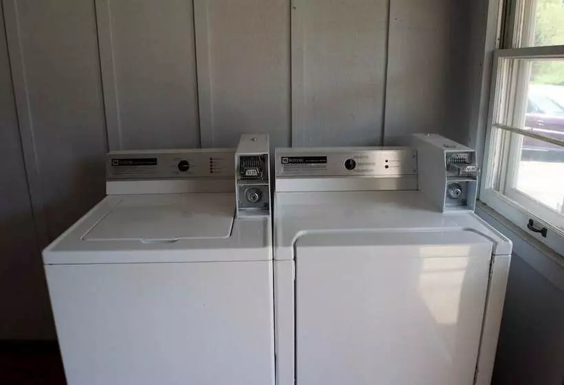 モーテル Amerivu Inn & Suites   St Croix Falls