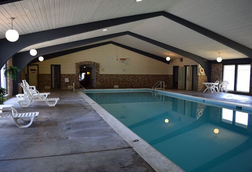 מוטל Amerivu Inn & Suites   St Croix Falls