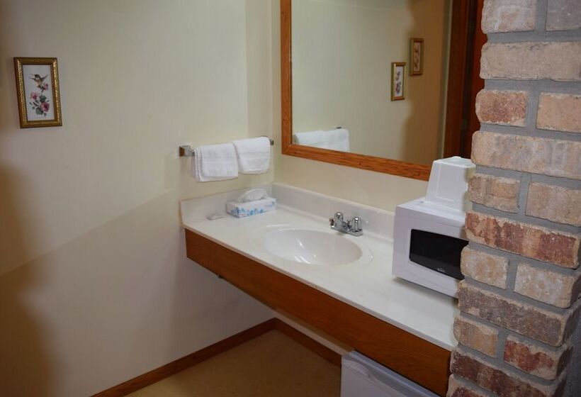 מוטל Amerivu Inn & Suites   St Croix Falls