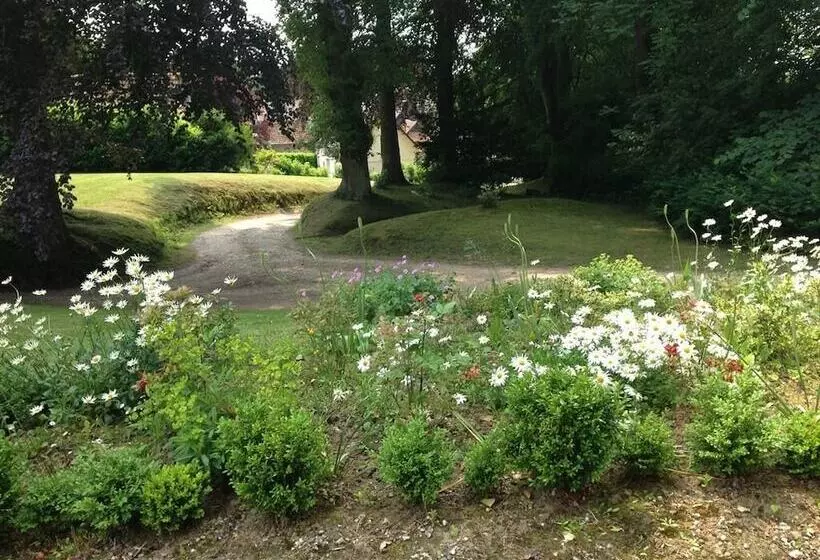 پانسیون Les Chambres Du Chateau De Grèges