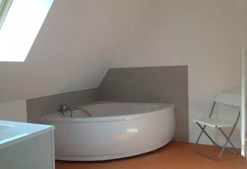 پانسیون Les Chambres Du Chateau De Grèges