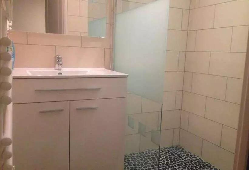 پانسیون Les Chambres Du Chateau De Grèges