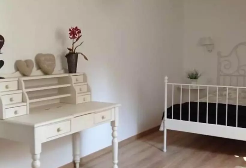 پانسیون Les Chambres Du Chateau De Grèges