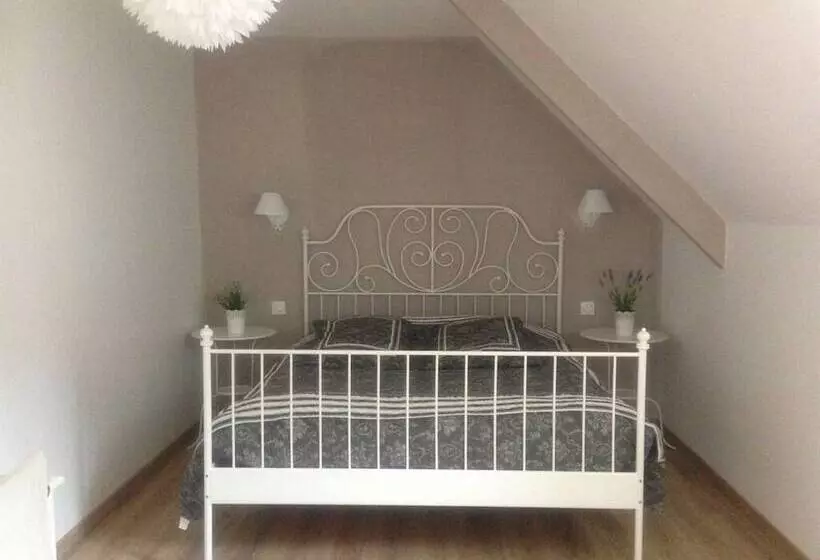 پانسیون Les Chambres Du Chateau De Grèges