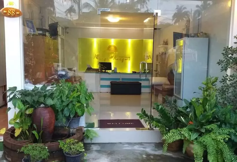 بنسيون Rung Phangan