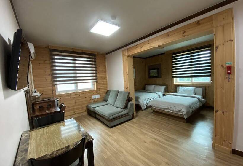 פנסיון Smile Resort