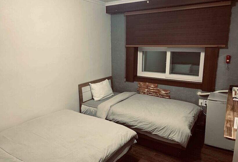 פנסיון Smile Resort