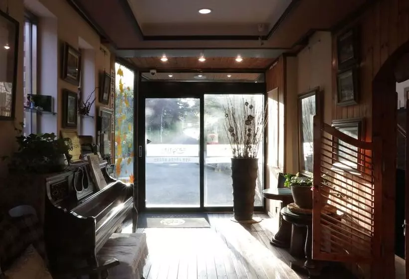 پانسیون Smile Resort