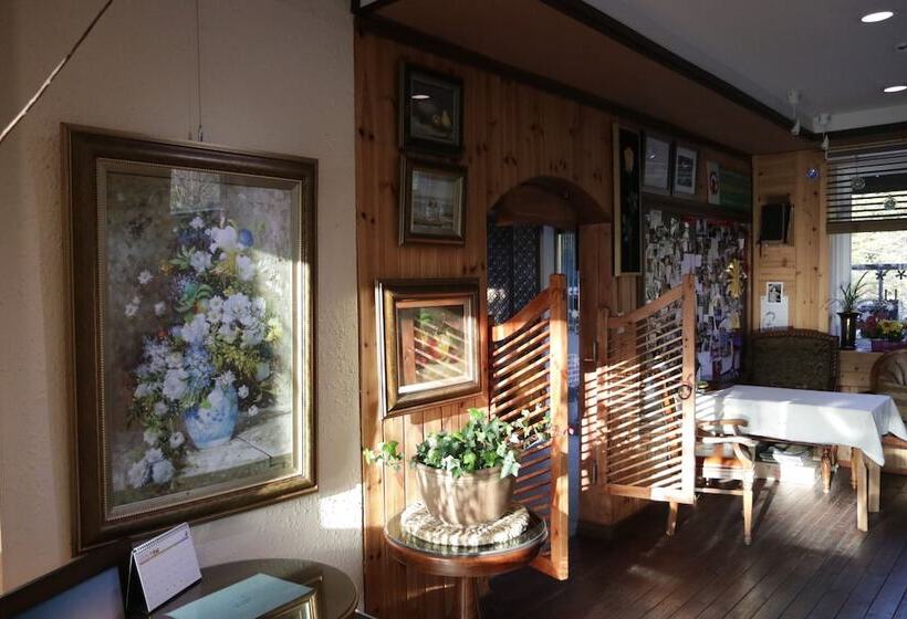 פנסיון Smile Resort