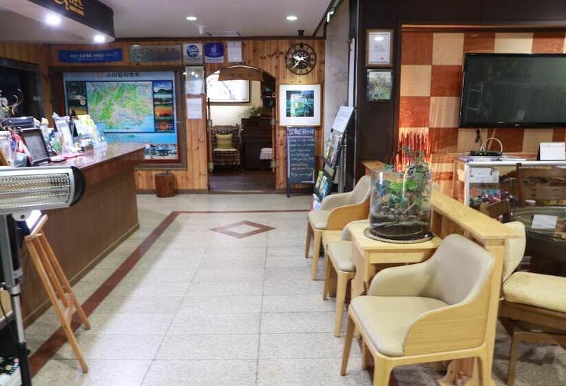 פנסיון Smile Resort